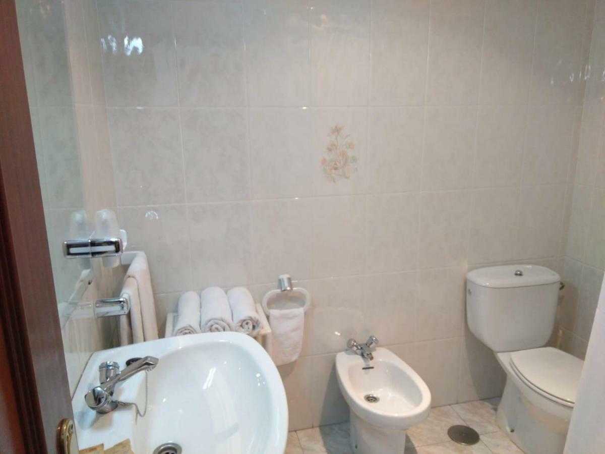 Hostal Mourelos オ・グローベ 部屋 写真